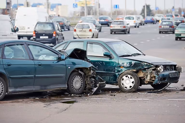 What causes crush injuries in an accident?, Image