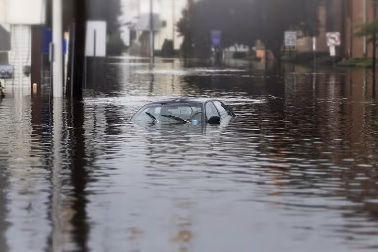 Hurricane Ida Car Accidents, Image