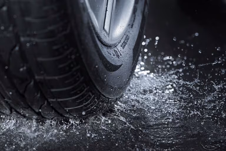 How Does Wet Pavement Contribute To Motor Vehicle Accidents, Image